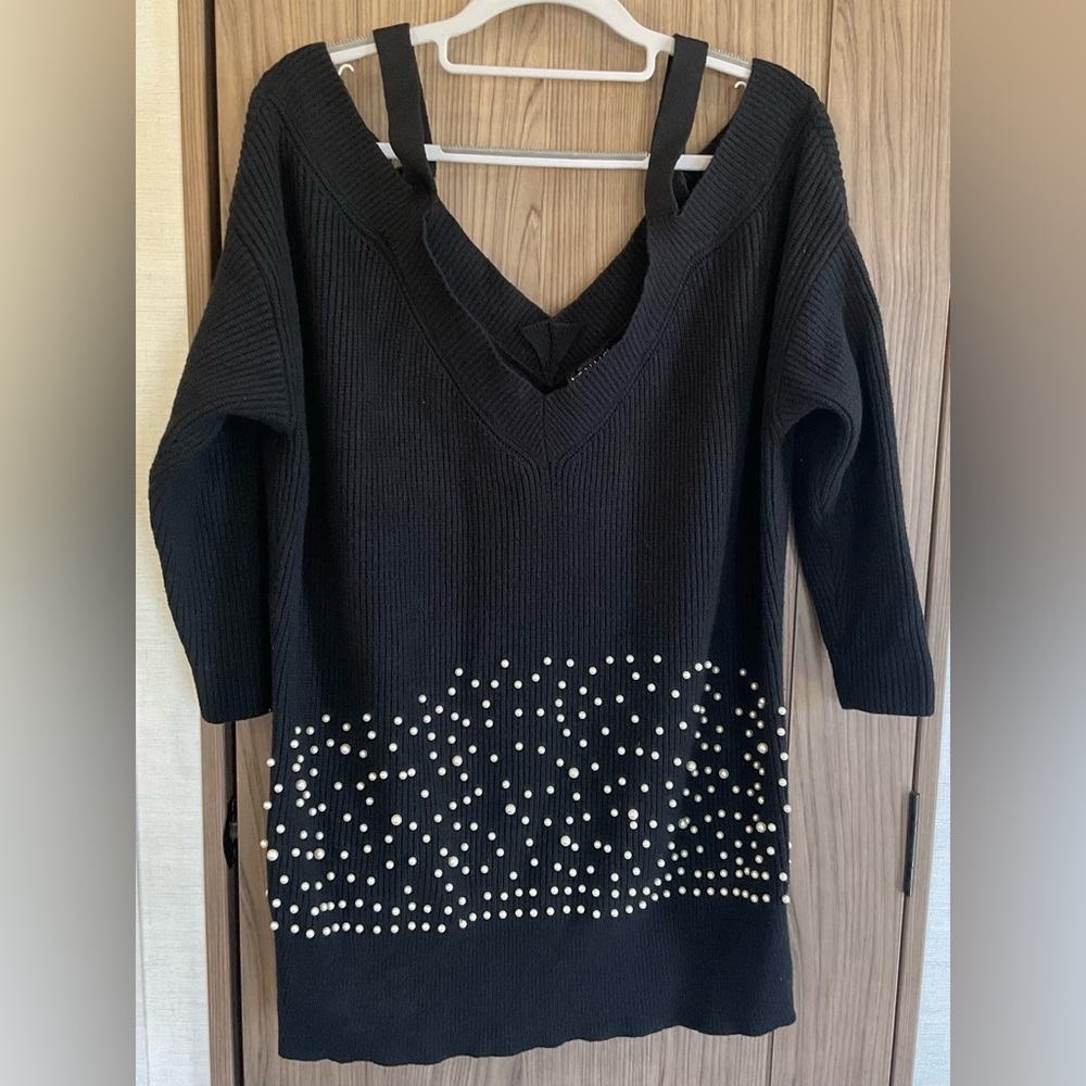Venus Womens Deep V Neck Cold Shoulder Black Sweater W/beads Size L
